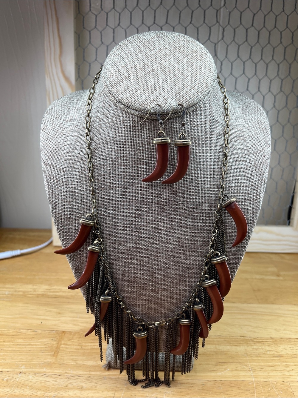 Vintage-Inspired Brown Horn Fringe Necklace & Earring Set